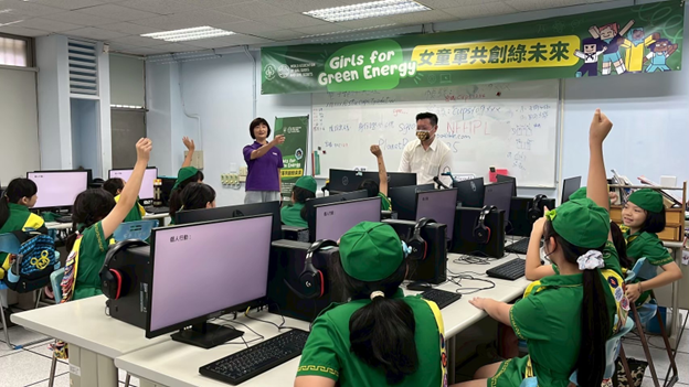 Mentors from Siemens Energy Taiwan visitng the girls at Day Camps