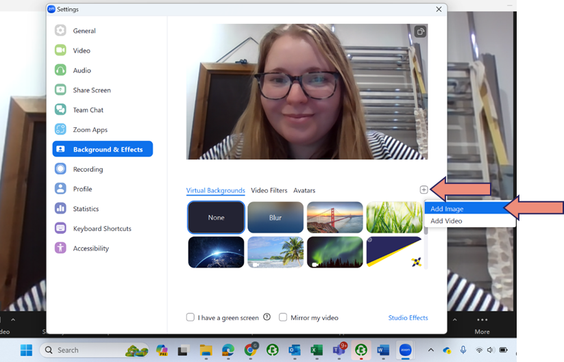 Shows the panel where you can add a background